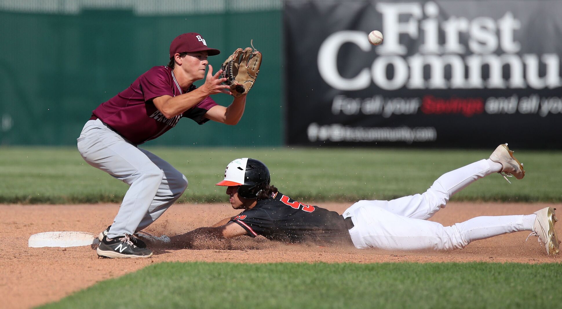 Edwardsville 6, Belleville West 5